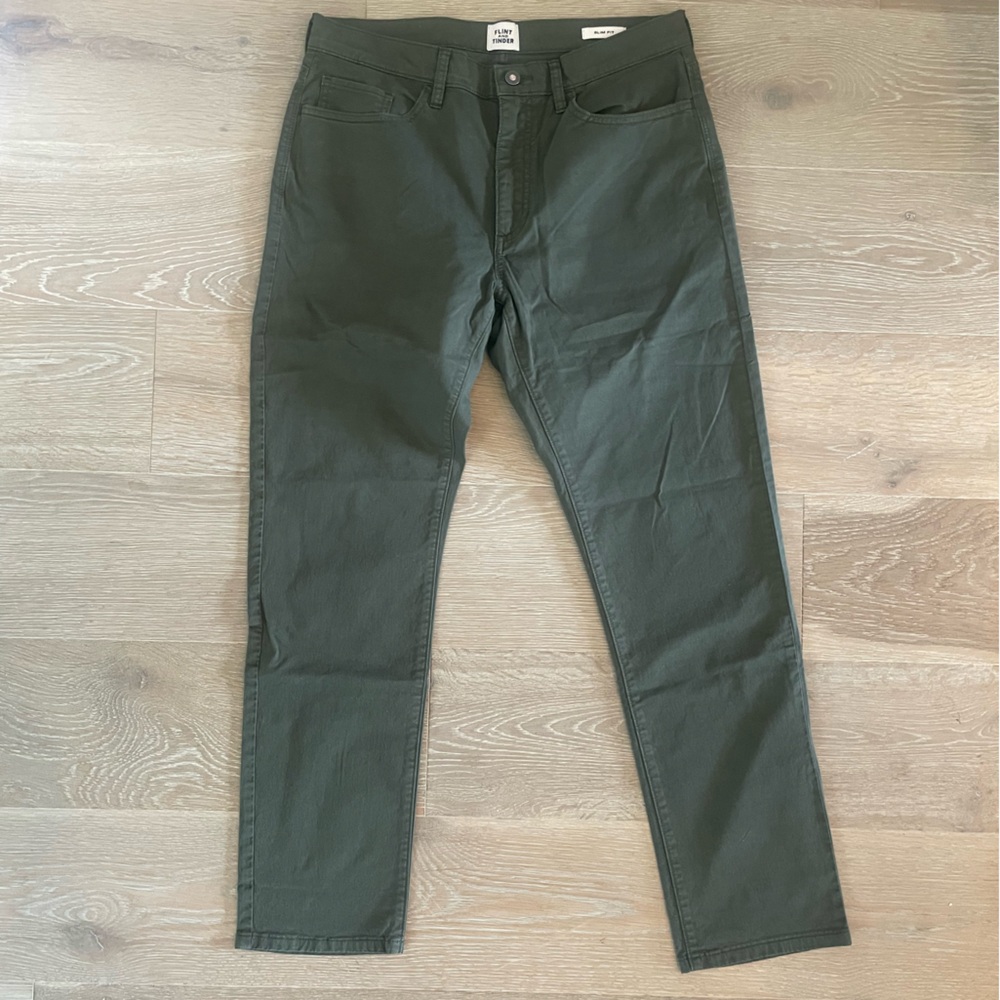 FLINT AND TINDER
365 Pant - HB Slim™
 in Laurel Green